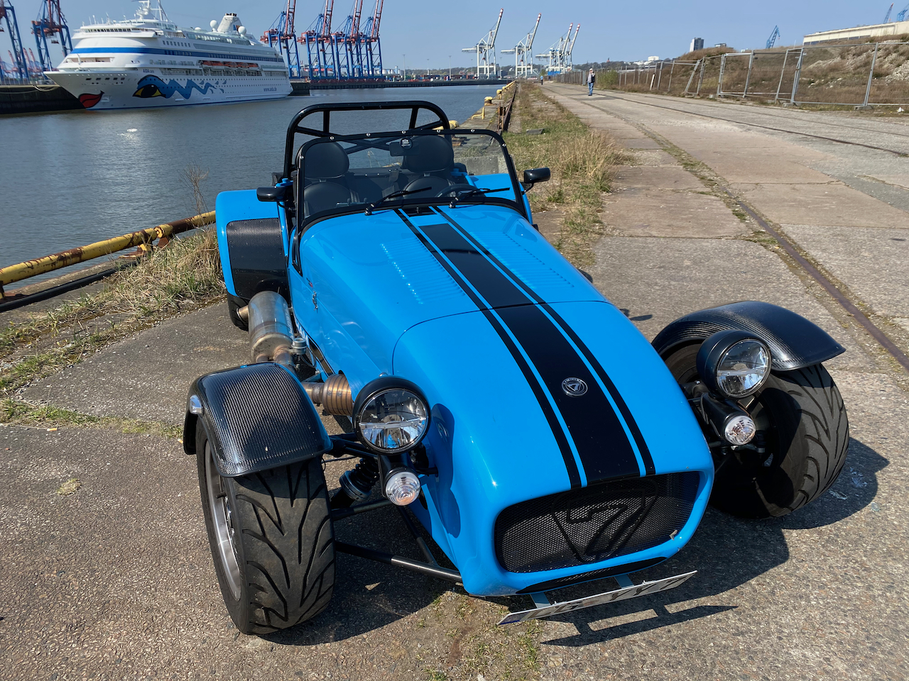Caterham 485S (S3) zu verkaufen, ebenso passender Brian James Trailer